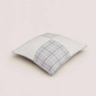 103468M 01_worn_4